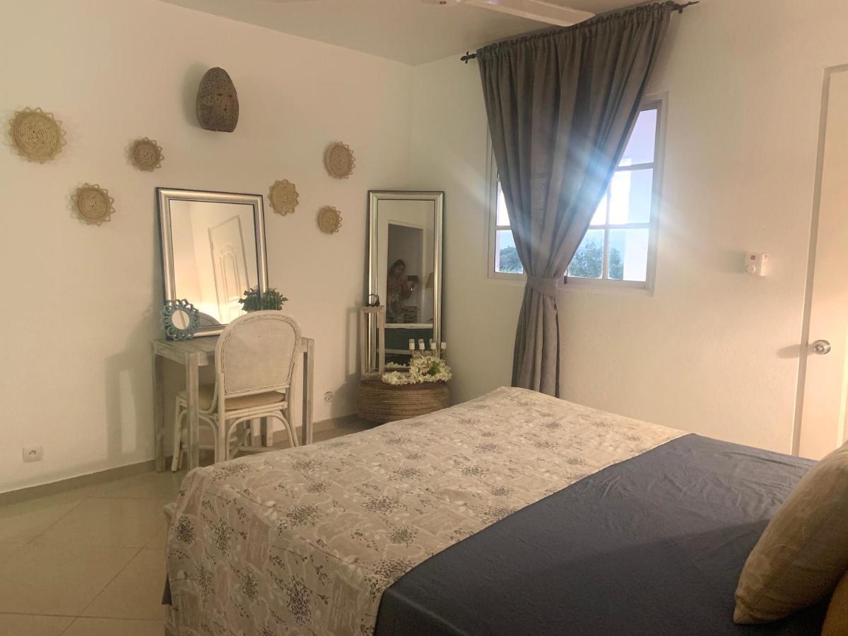 El Monte Azul Bed & Breakfast Las Galeras Bagian luar foto
